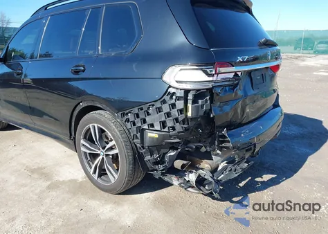 2021 BMW X7 xDrive40I z USA, uszkodzony, nr VIN 5UXCW2C01M9F27860